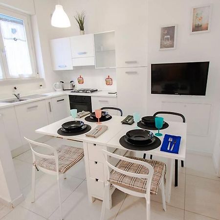 Ferienwohnung Moderno E Accogliente Bilocale Pascoli San Benedetto del Tronto Exterior foto